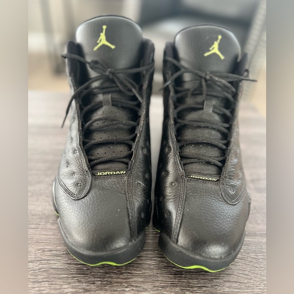 Jordan 13 Retro Altitude (2017) Black and Neon Green Sneakers | Size 12 - Picture 3 of 7
